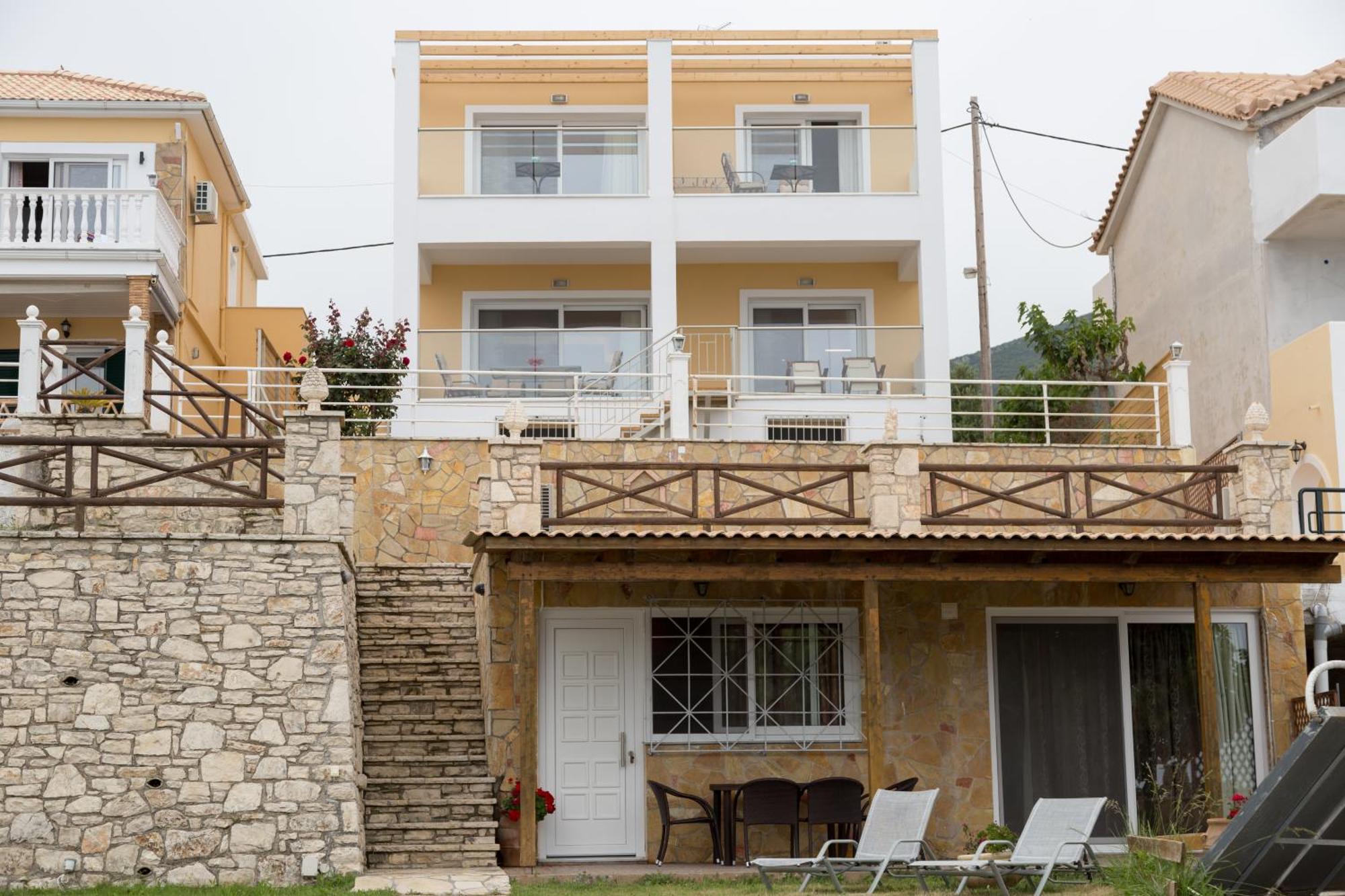 Laura Beach House Alykes  Ngoại thất bức ảnh