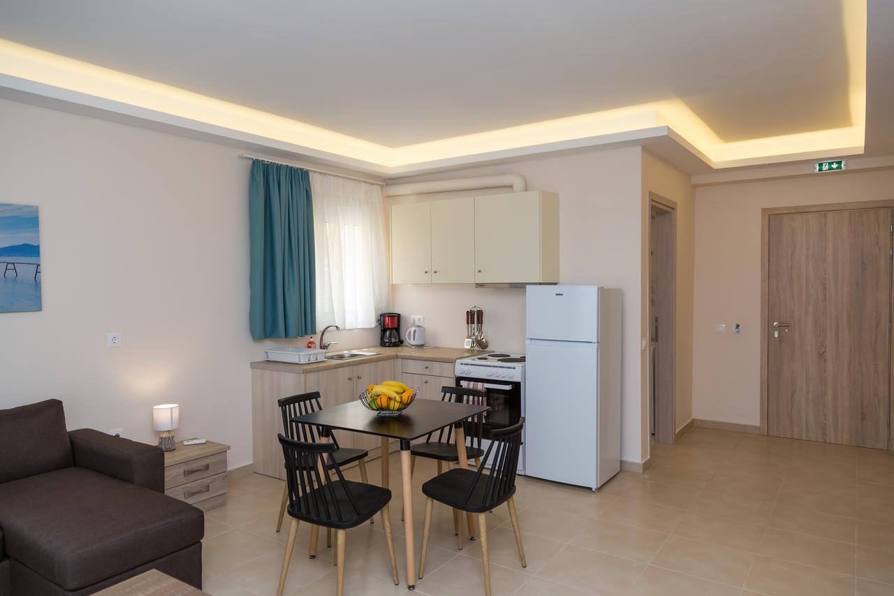 Laura Beach House Alykes  Ngoại thất bức ảnh