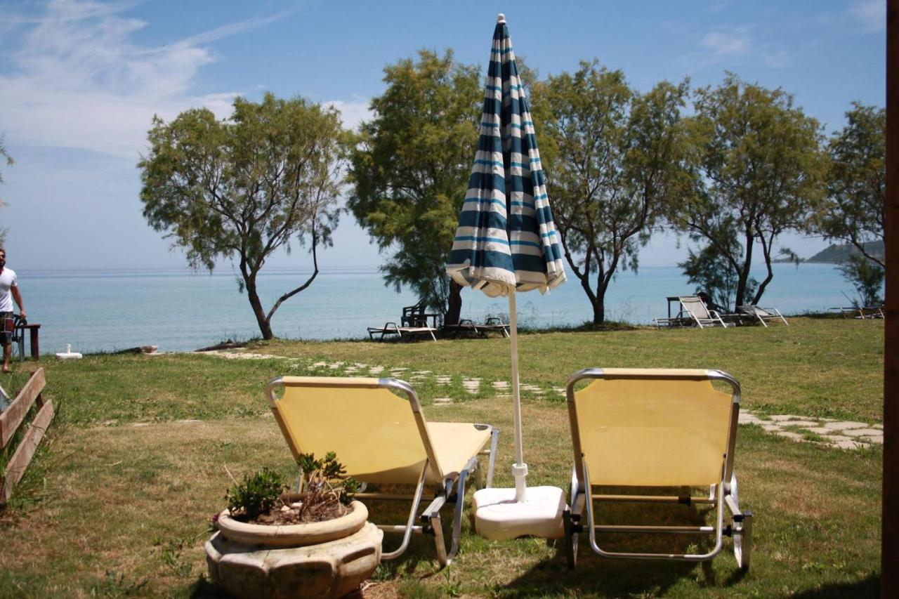 Laura Beach House Alykes  Ngoại thất bức ảnh