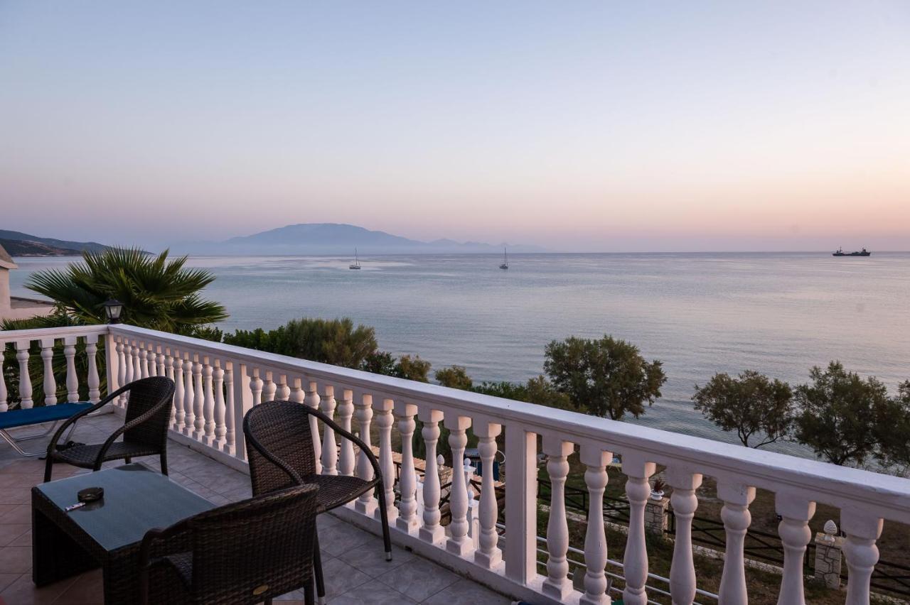 Laura Beach House Alykes  Ngoại thất bức ảnh